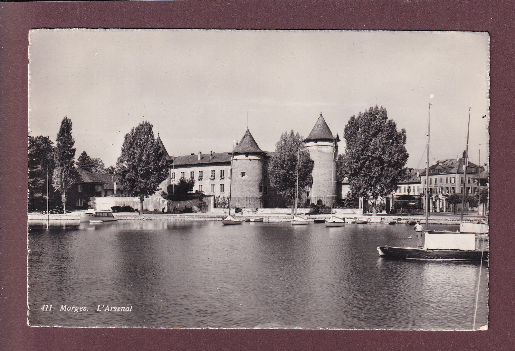 Cartes postales: MORGES - Arsenal – D'occasion à Pully par nicecards