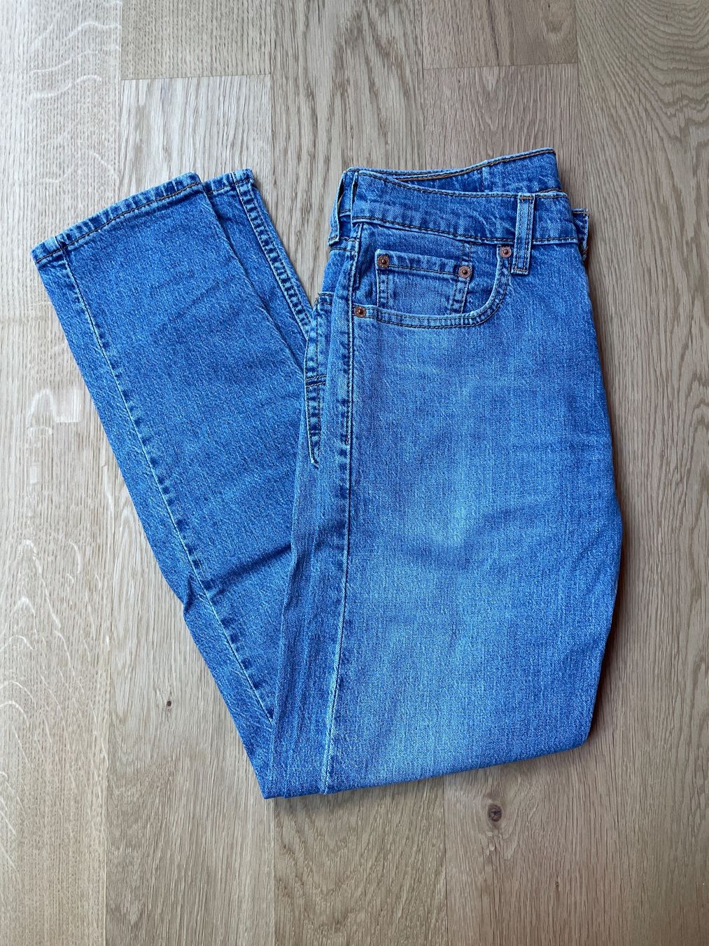 Jeans: Levi‘s Jeans hellblau – Gebraucht aus Zürich von man_yb8d