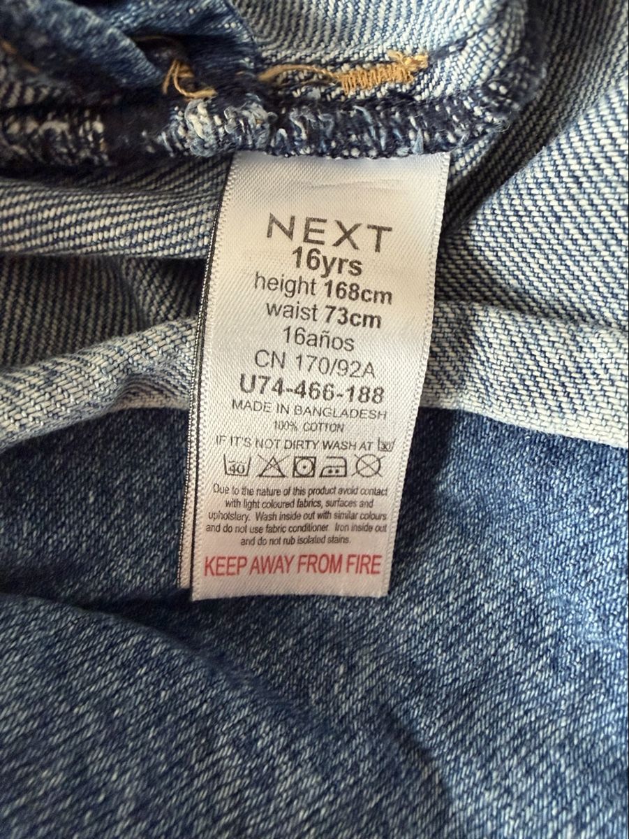 Next Hosen: Next Jeans-Latzhose, Gr. 16 Jahre – Neu (gemäss Beschreibung) aus Zürich von JtheBAB 2