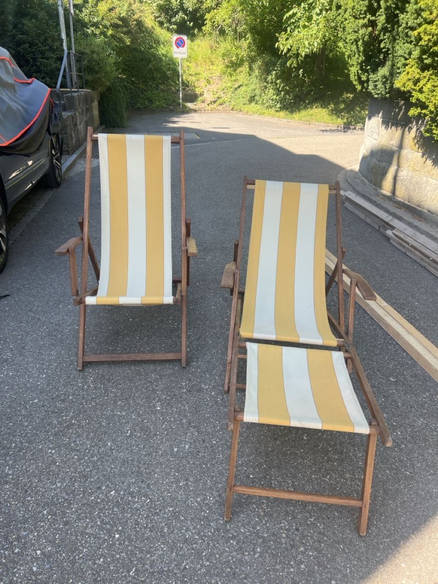 Sedie a sdraio: Liegestühle Holz gestreift 2 Stück - Retro – Usato da Horgen venduto da reymaag