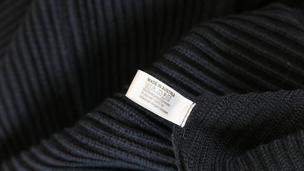 Pullover & Sweatshirts: Maselli Pullover schwarz Gr 54 – Gebraucht aus Zürich von EllaHa 3