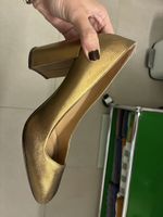 Salvatore Ferragamo pump shoes leather