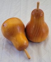 2 Schöne GROSSE Holzbirnen gedrechselt 20cm (eher rar) 70er 