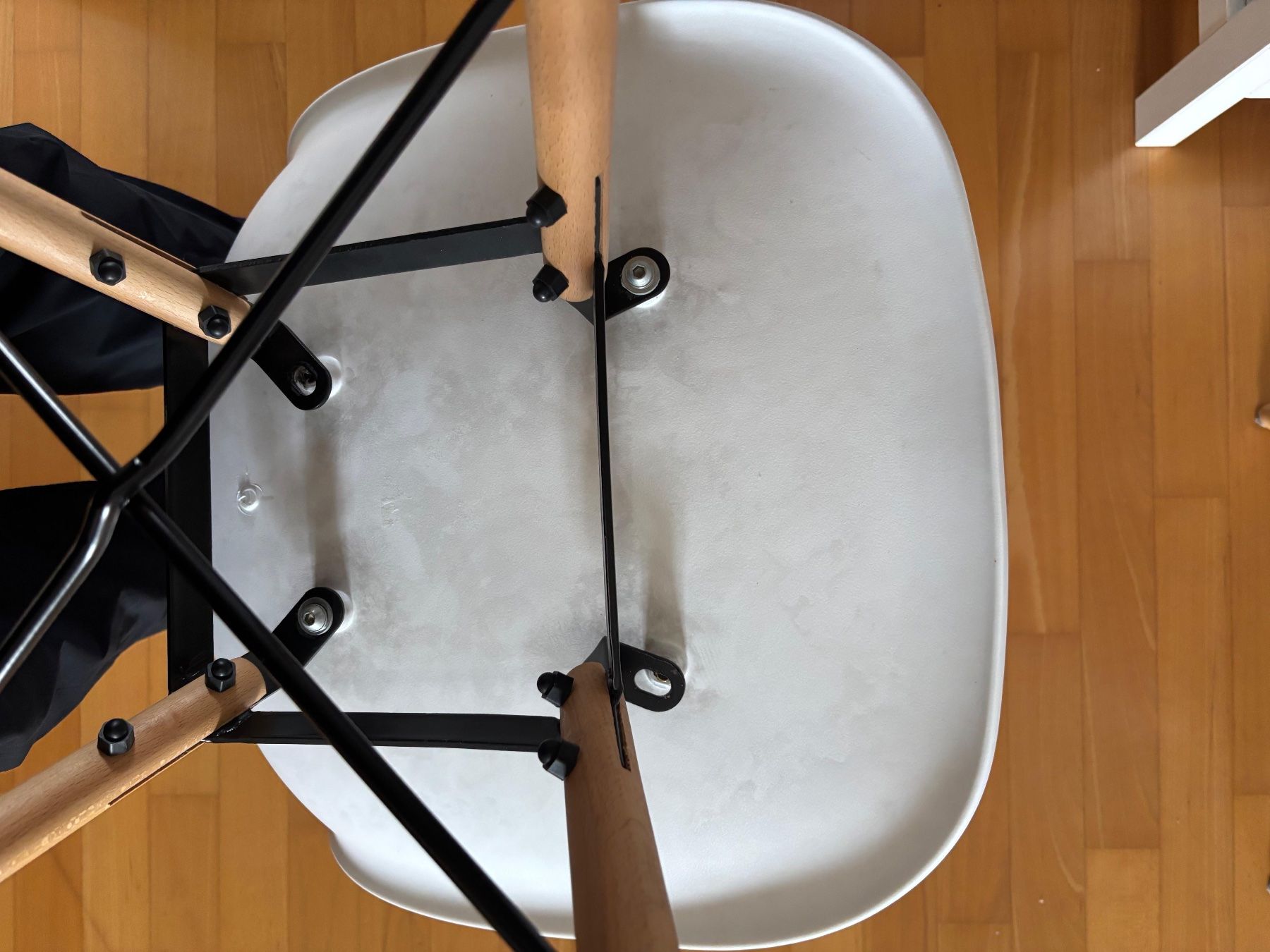 Chaises: 4 Stühle – D'occasion à Solothurn par skillsine 5