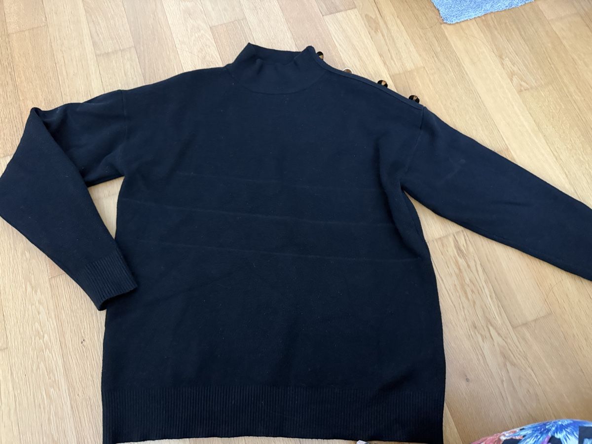 Pulls & Sweat-shirts: Dicker Rollkragenpullover schwarz M – Neuf (Voir description) à Auenstein par DailyFinds