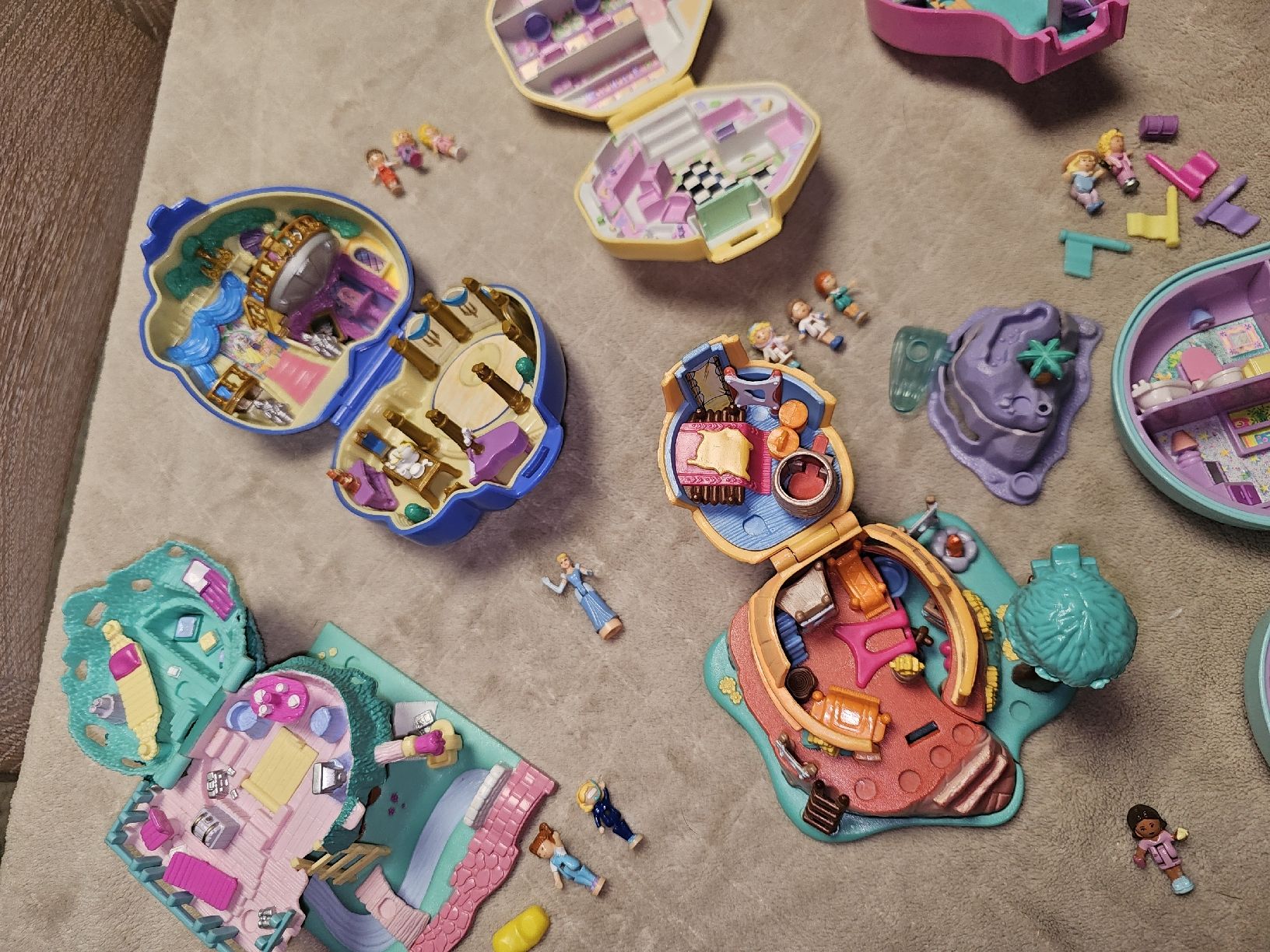 Polly Pocket Spielzeuge: tolle alte polly pocket sammlung – Gebraucht aus Reinach BL von  1