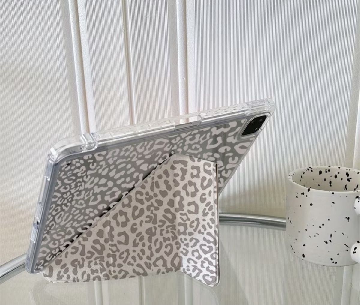 Apple Covers & Borse: iPad Hülle/Case mit Leopardenmuster, neuwertig! – Nuovo e nell'imballaggio originale da Biel/Bienne venduto da jac_pw5y 3