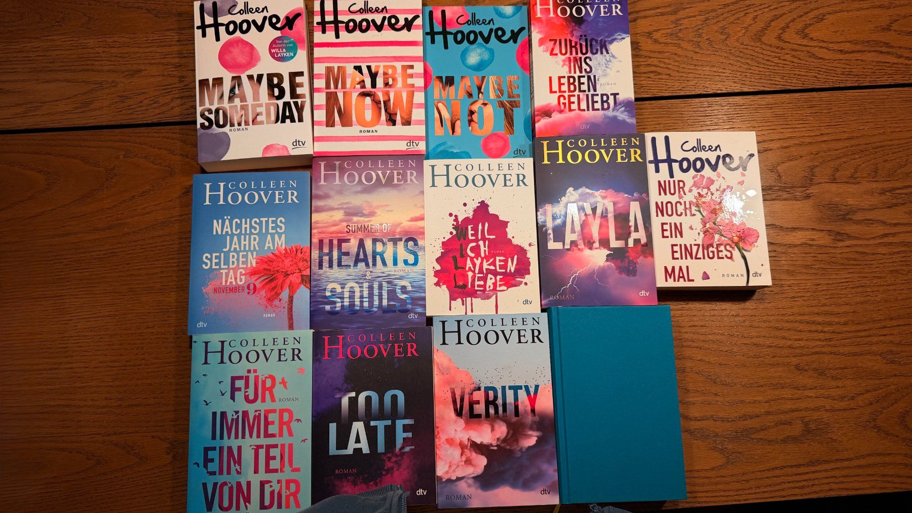 Libri: Diverse Colleen Hoover Bücher – Usato da Gränichen venduto da Andi71