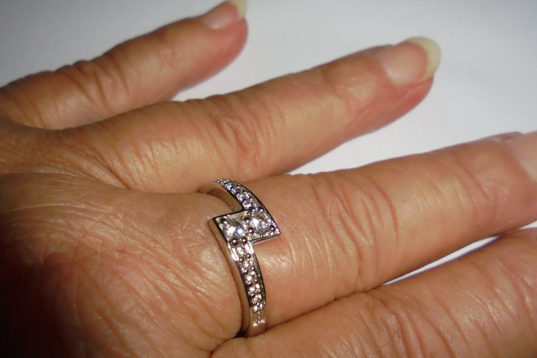 Anelli: Echtschmuck: Natürlicher echter Zirkon-Silberring 18/56 – Nuovo (secondo la descrizione) da Zuchwil venduto da maumauchi