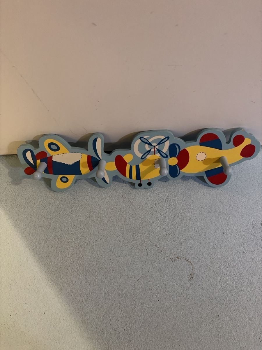 Guardaroba: Kinder Garderobe Flugzeuge – Usato da Root venduto da 156500 2