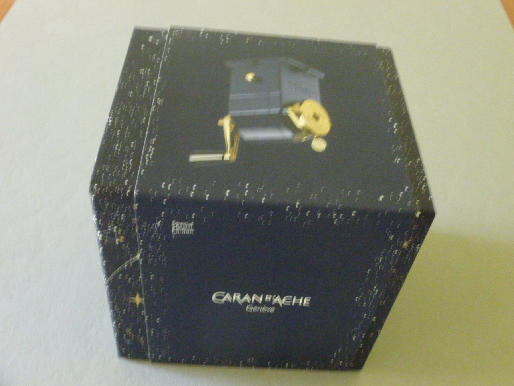 Caran D'Ache Temperini: Caran d'ache Spitzmaschine – Nuovo e nell'imballaggio originale da Aeugst am Albis venduto da Poppy 5
