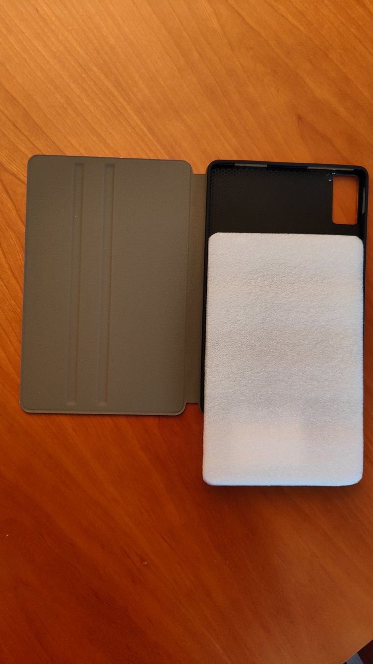 Xiaomi Covers & Borse: Xiaomi Tablet Hülle – Nuovo (secondo la descrizione) da Birmensdorf ZH venduto da christoph06 3