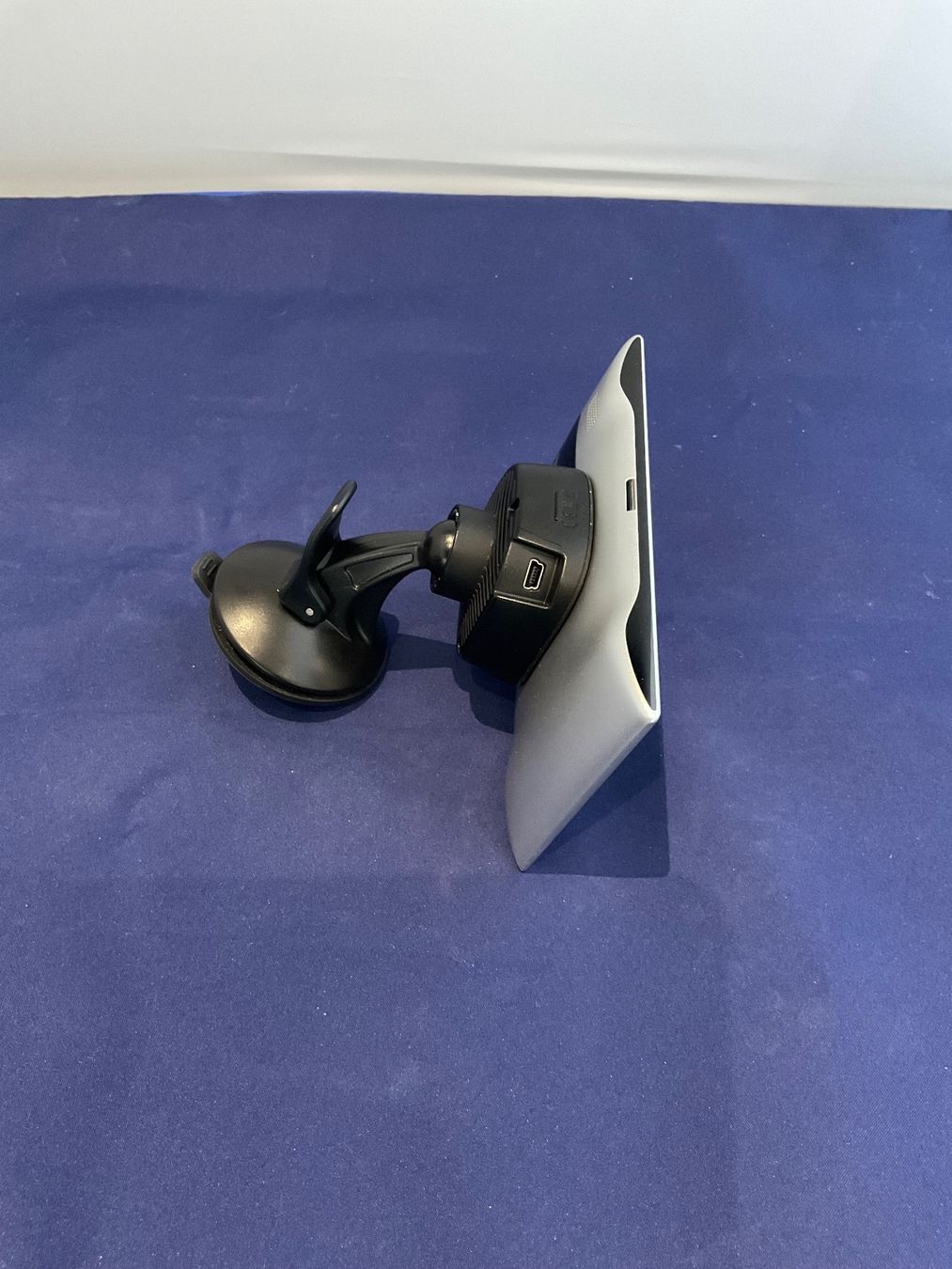 Garmin Navigatori: Garmin Nüvi 3597 LMT – Usato da St.Gallen venduto da X5m3z3 4