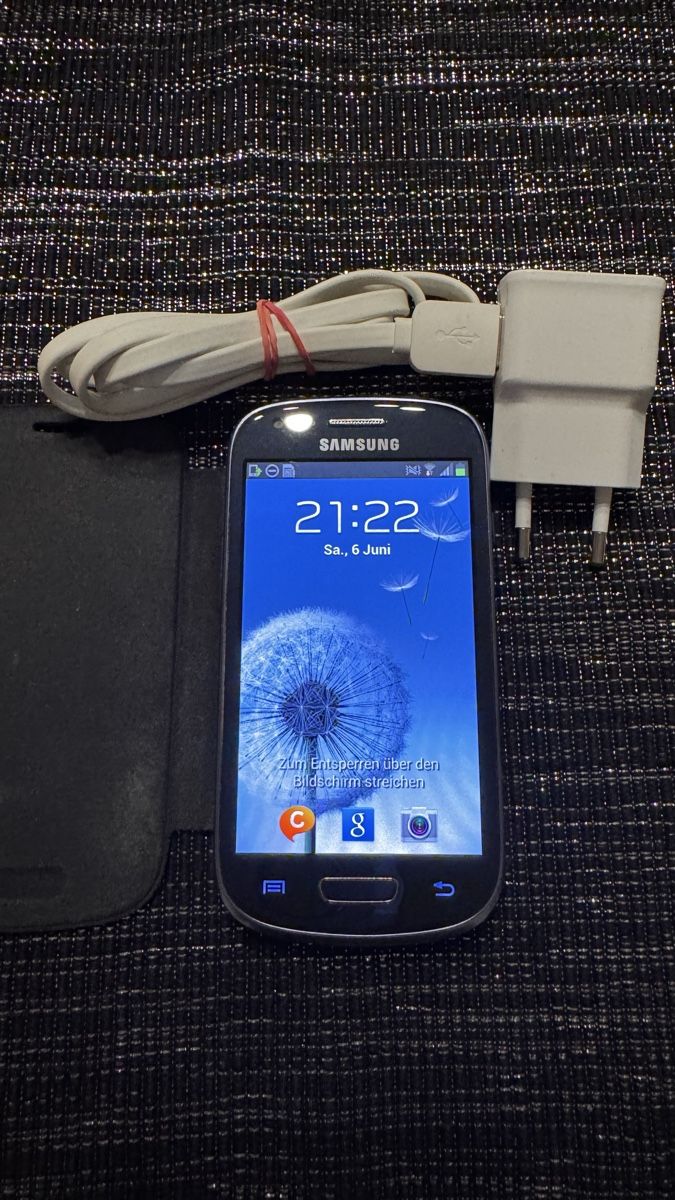 Samsung Telefoni cellulari / Smartphones: Samsung Galaxy S3 Mini GT-I8190  – Usato da St. Gallen venduto da StyleAndMore23 2