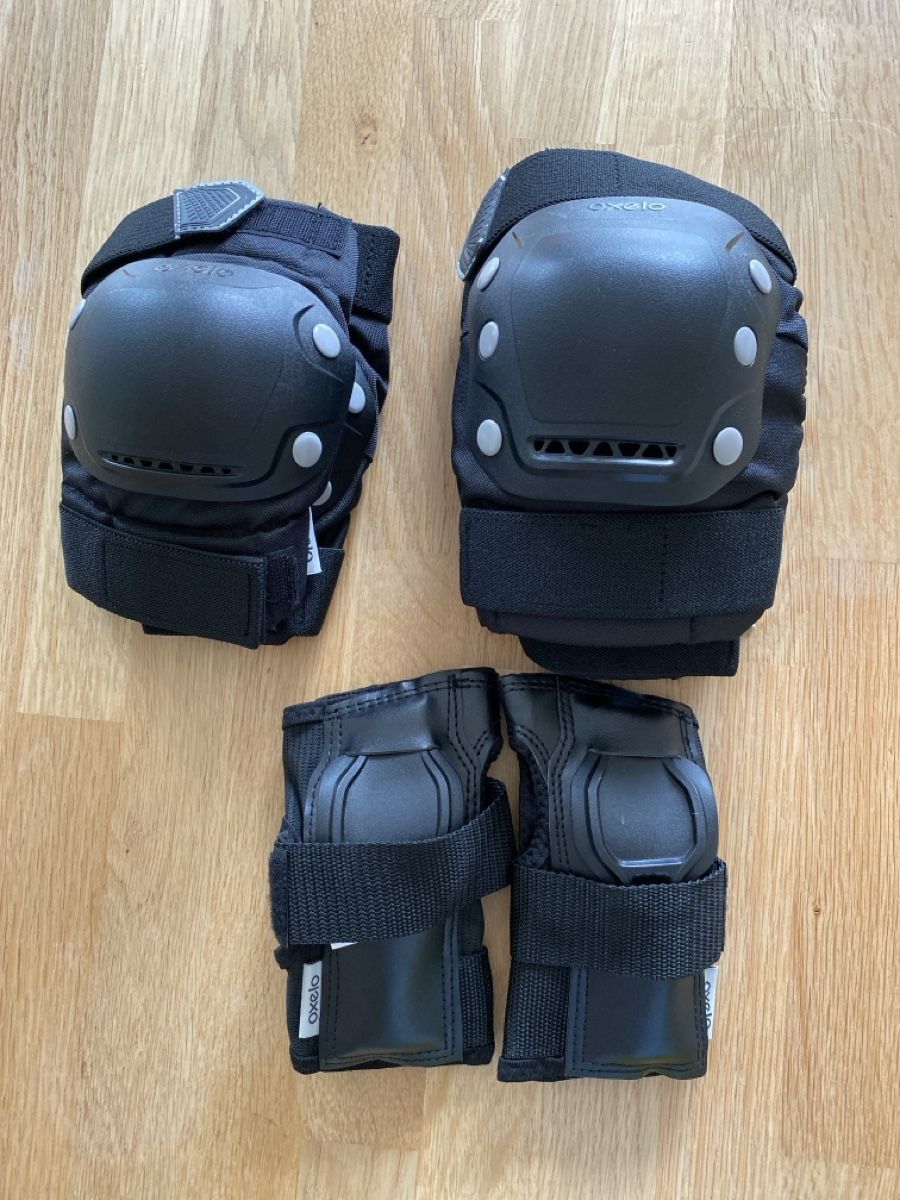 Decathlon Protezioni & Imbottiture: Schutzkid Set Grösse S mit Tasche neuwertig – Nuovo (secondo la descrizione) da Weesen venduto da vvo_fj7m 2