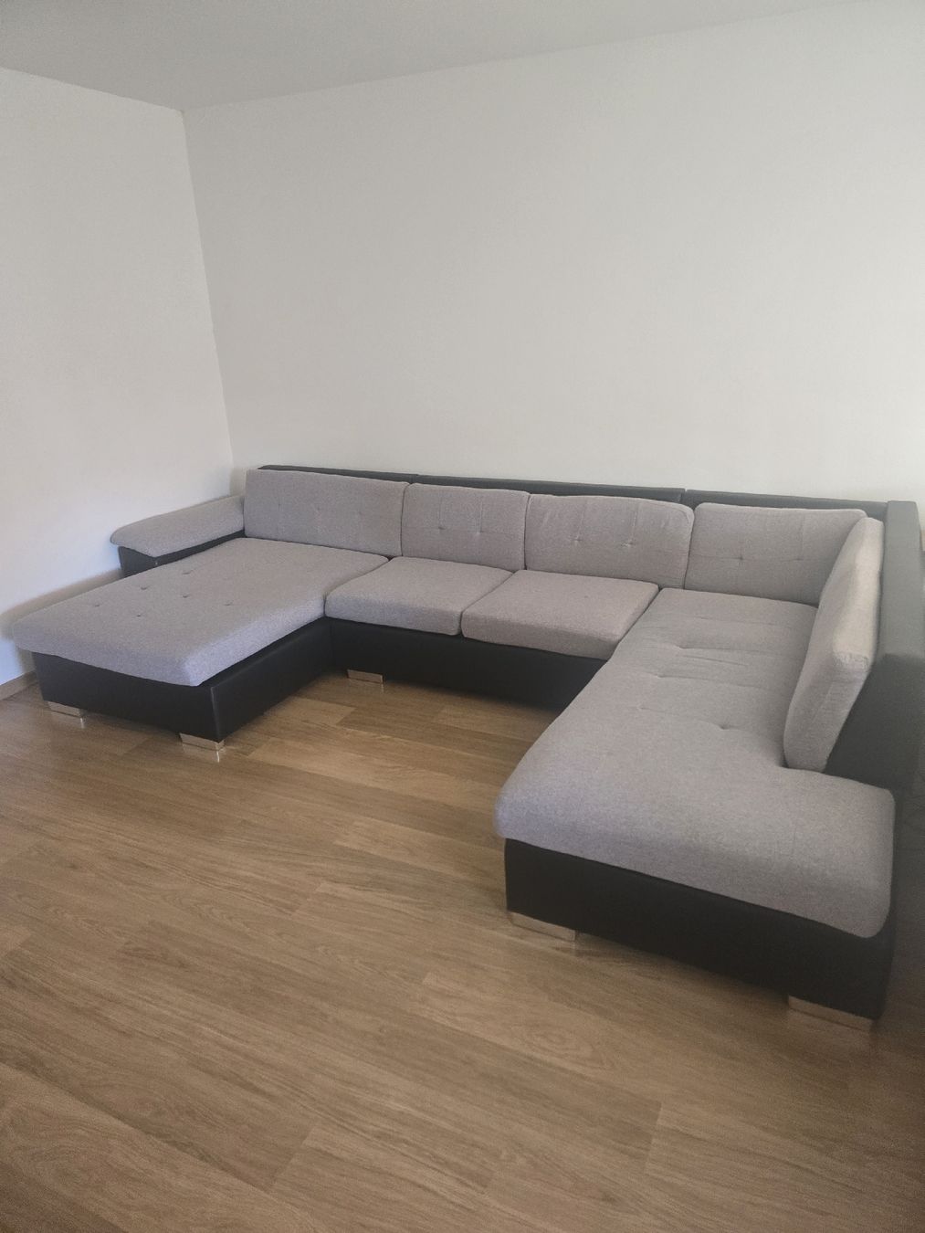 Divani: Ecksofa Grau-Schwarz, Stoff/Lederoptik, gebraucht – Usato da Windisch venduto da Pedja86 4