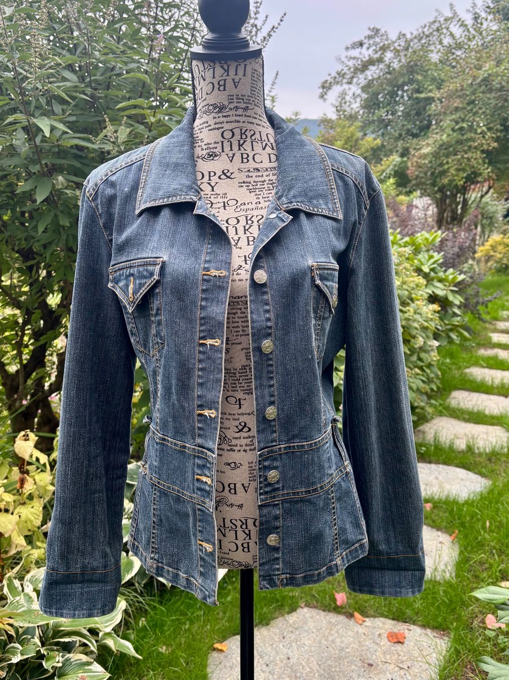 Jacken: JEANS JACKE L – Gebraucht aus Pfeffingen von Dimitri1985
