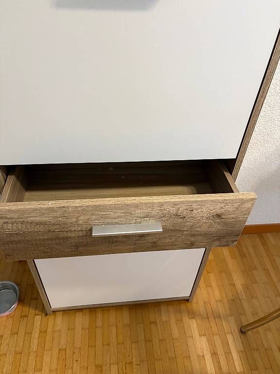 Commodes: Sehr gut erhaltenes Sideboard  – D'occasion à Rickenbach Lu par J-h 2
