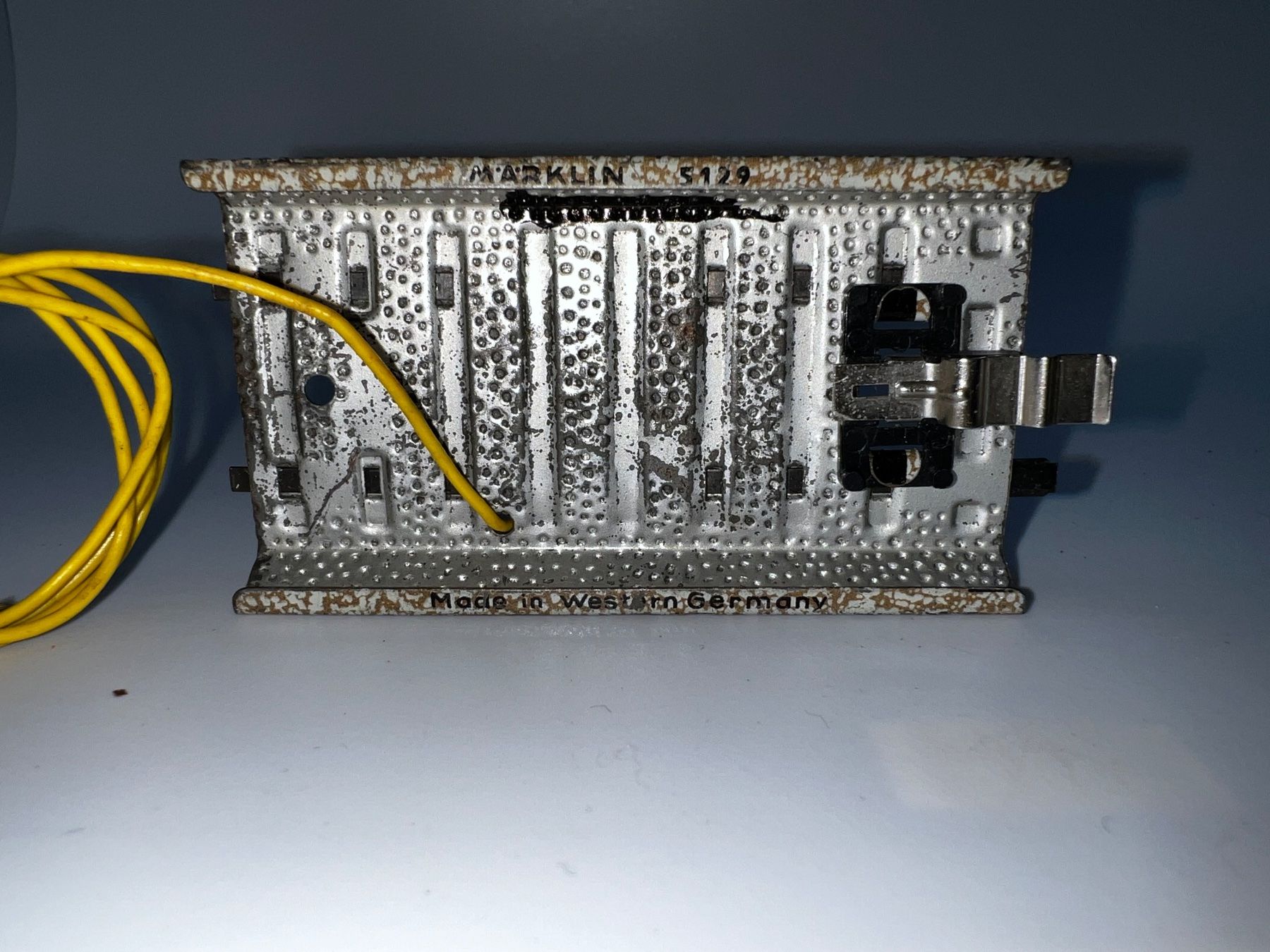 Märklin Modellini di ferrovie: Märklin H0, Prellbock (5129) mit Lampe – Usato da Basel venduto da jonnyhaas 2