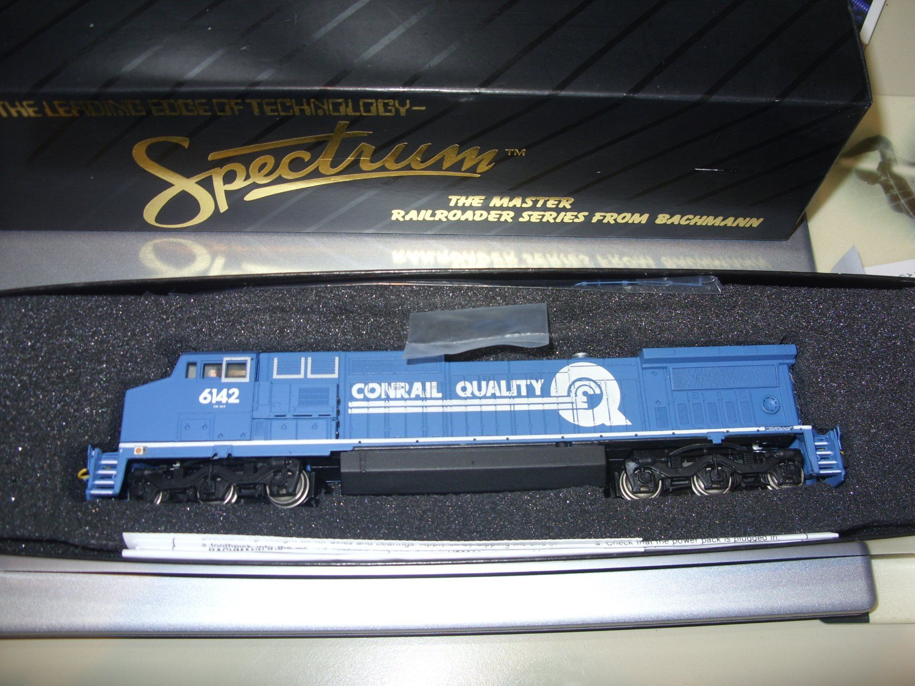 Spectrum Modellini di ferrovie: Spectrum (Bachmann)  H0  Dash 8-40CW Conrail DC analog – Usato da Untersiggenthal venduto da Gumel50 7