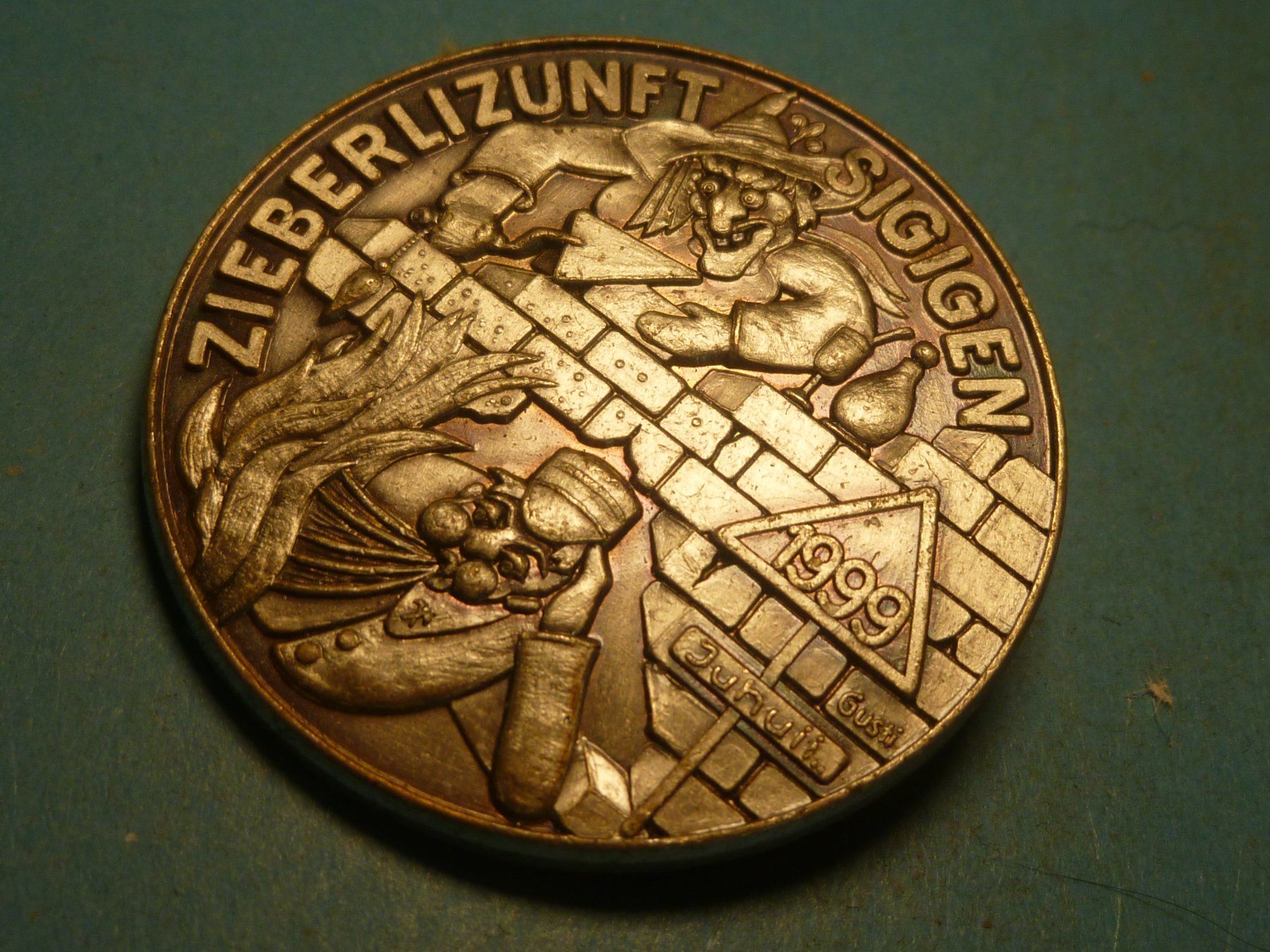 Placchette & Badge: SIGIGEN 1999 SILBER – Usato da Ried (Muotathal) venduto da Mandarin02