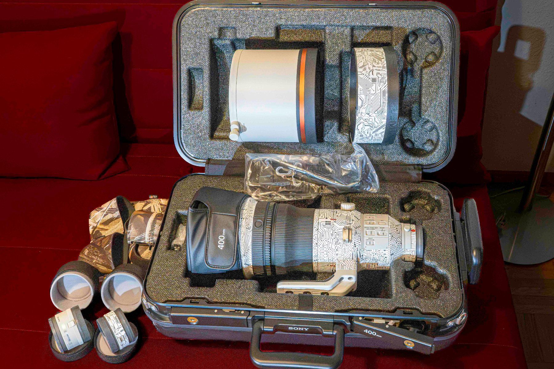 Sony Obiettivi: FE 400mm f2.8 Sony comme neuf – Usato da Satigny venduto da Fmd