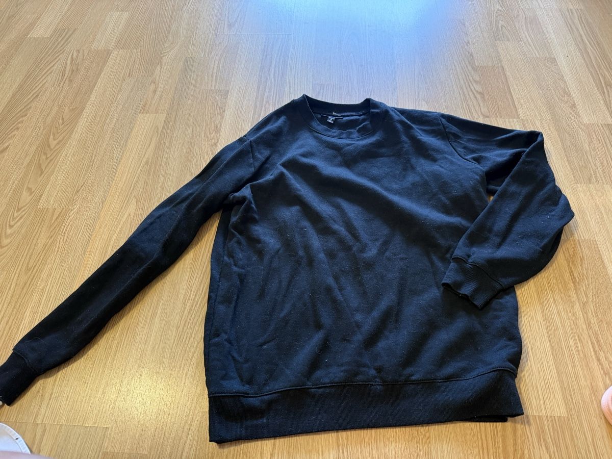 Pullover & Sweatshirts: SMOG schwarzer Pullover, Grösse M – Gebraucht aus Oberhofen Thun'see von ClaudiaKelesh