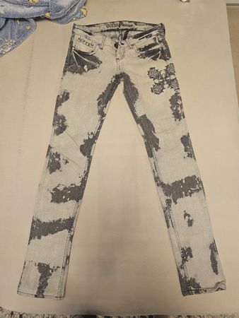 Guess Premium Jeans, Graffitti Design, Grösse 26, neuwertig