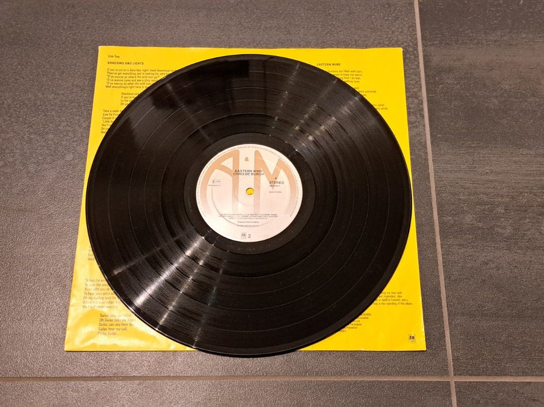 Dischi in vinile: Chris de Burgh eastern wind LP VG/VG- – Usato da Günsberg venduto da Fleder4 4
