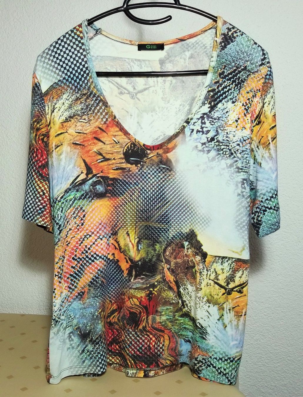 T-shirt: Shirt Bunt, Grösse 36-38 – Usato da Schwerzenbach venduto da vimo-18