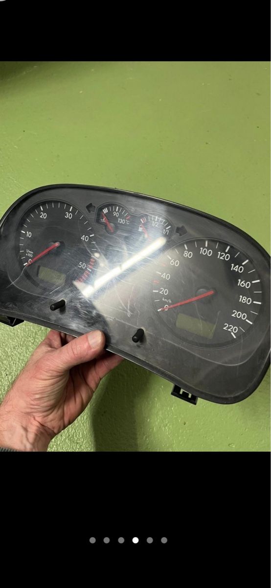 Volkswagen Tutti pezzi di ricambio auto: Vw Golf 4 jg 2000 Diesel Tachometer,Tacho – Usato da Engelburg venduto da tdi_6bpl 1