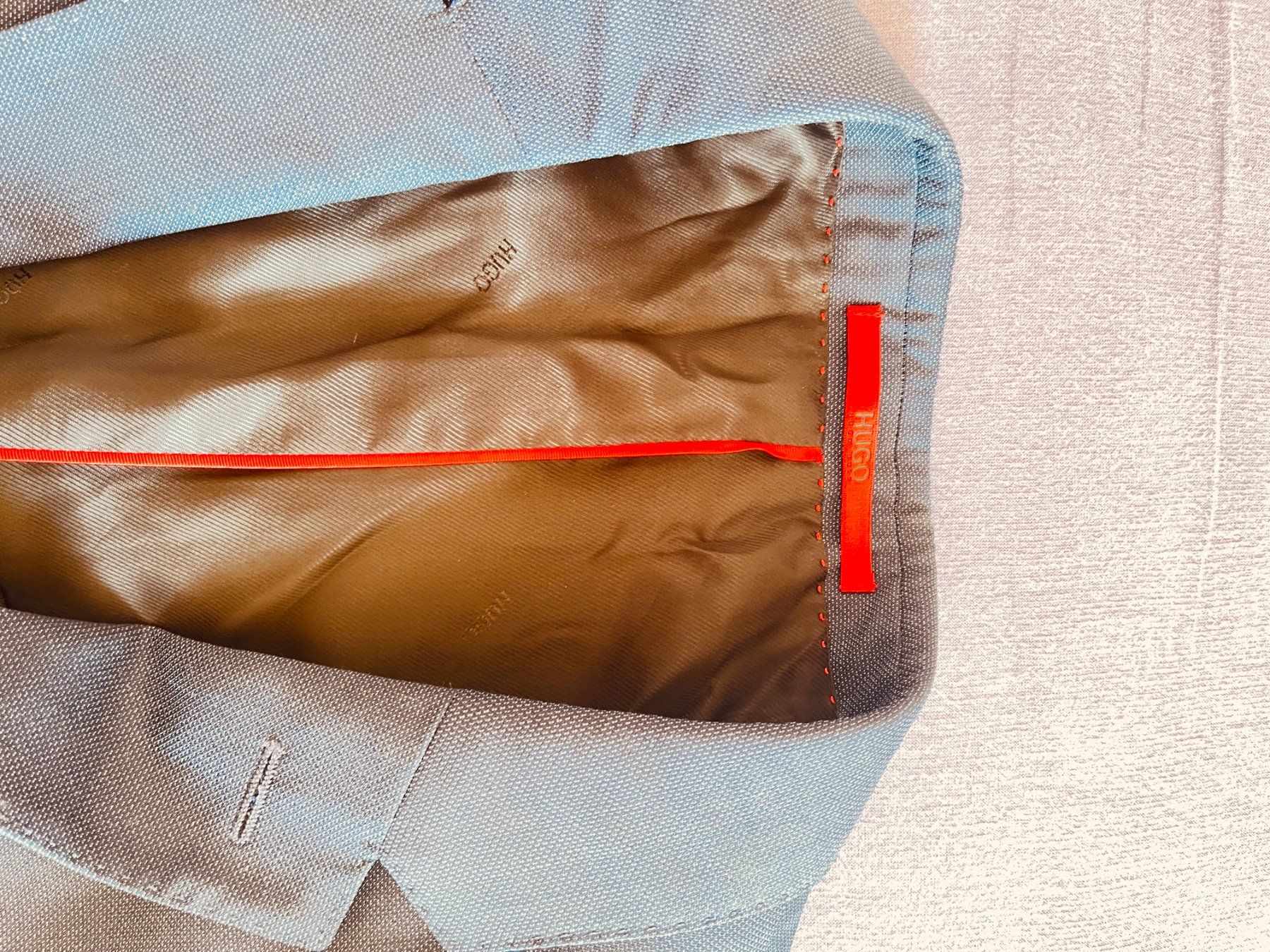 Hugo Boss Costumes: der anzug HUGO – D'occasion à Basel par sal_5r5q 1