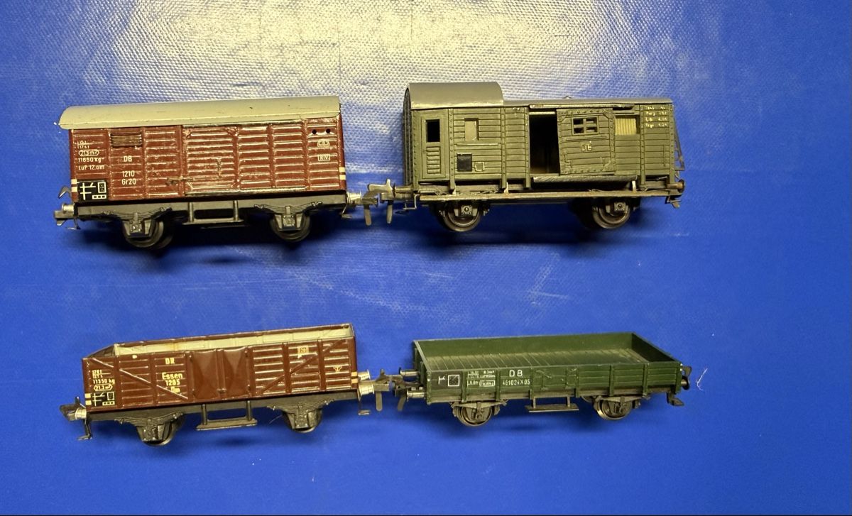 Fleischmann Modelleisenbahnen: 4x Güterwagen Fleischmann – Gebraucht aus Frick von Freddoo93