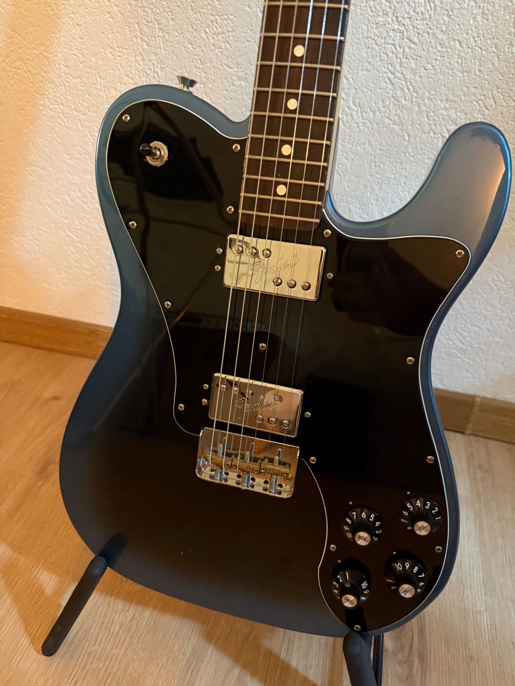 Fender Instruments de musique: Fender AM Pro II Tele Deluxe – D'occasion à Domat/Ems par clixy 2