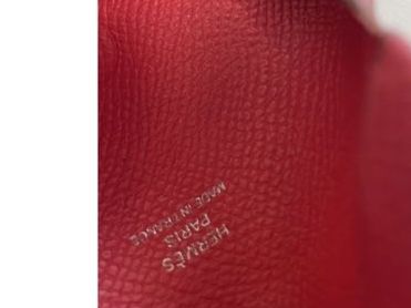 Hermès Portafogli: Hermes Calvi Card Holder Red leather – Usato da Basel venduto da mimi8668 8