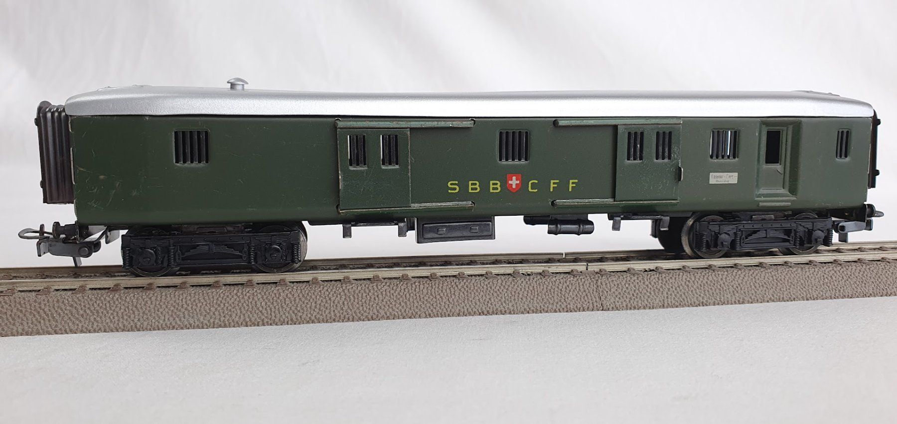 Märklin Modellini di ferrovie: 4017 SBB Leichtschnellzug-Gepäckwagen, Version: 1960 – Usato da Seon venduto da voAllBah 1