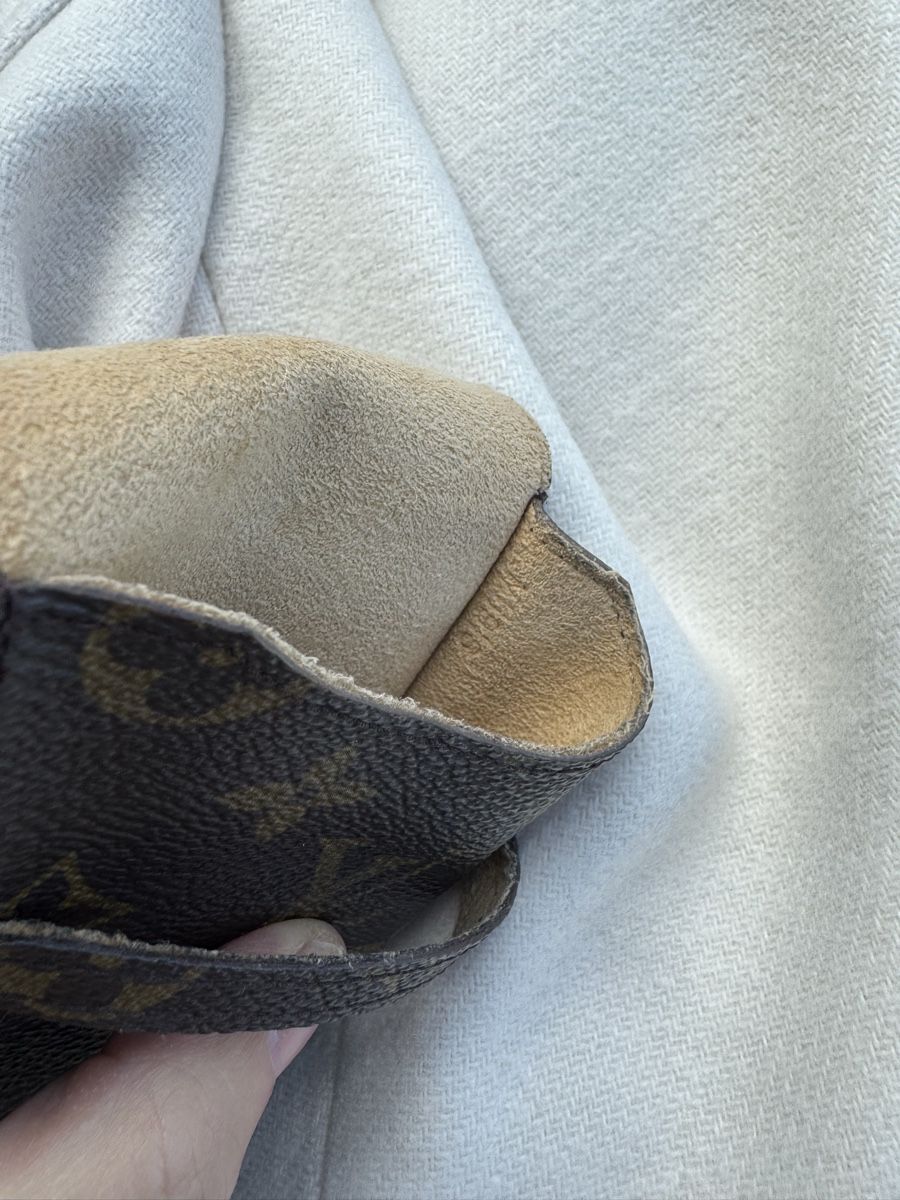 Louis Vuitton Altro in  Abbigliamento & Accessori: Louis Vuitton Brillenetui Monogram - Top Zustand – Usato da zürich venduto da Bailey17 4