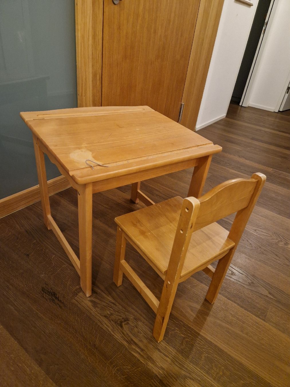 Scrivanie: Bureau en bois pour enfant – Usato da Grand Lancy venduto da horspiste40