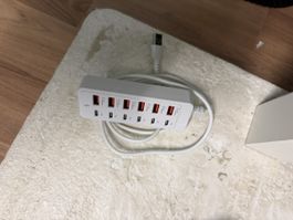 USB Ladestation 7 Ports weiss mit Kabel neuwertig