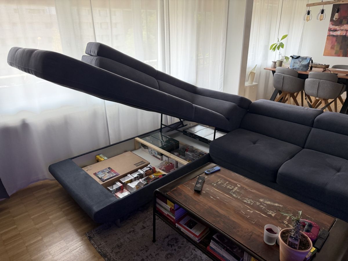 Sofas: Blaue L-Form Couch mit Bettfunktion  – D'occasion à Brugg AG par jac_qw5s 1