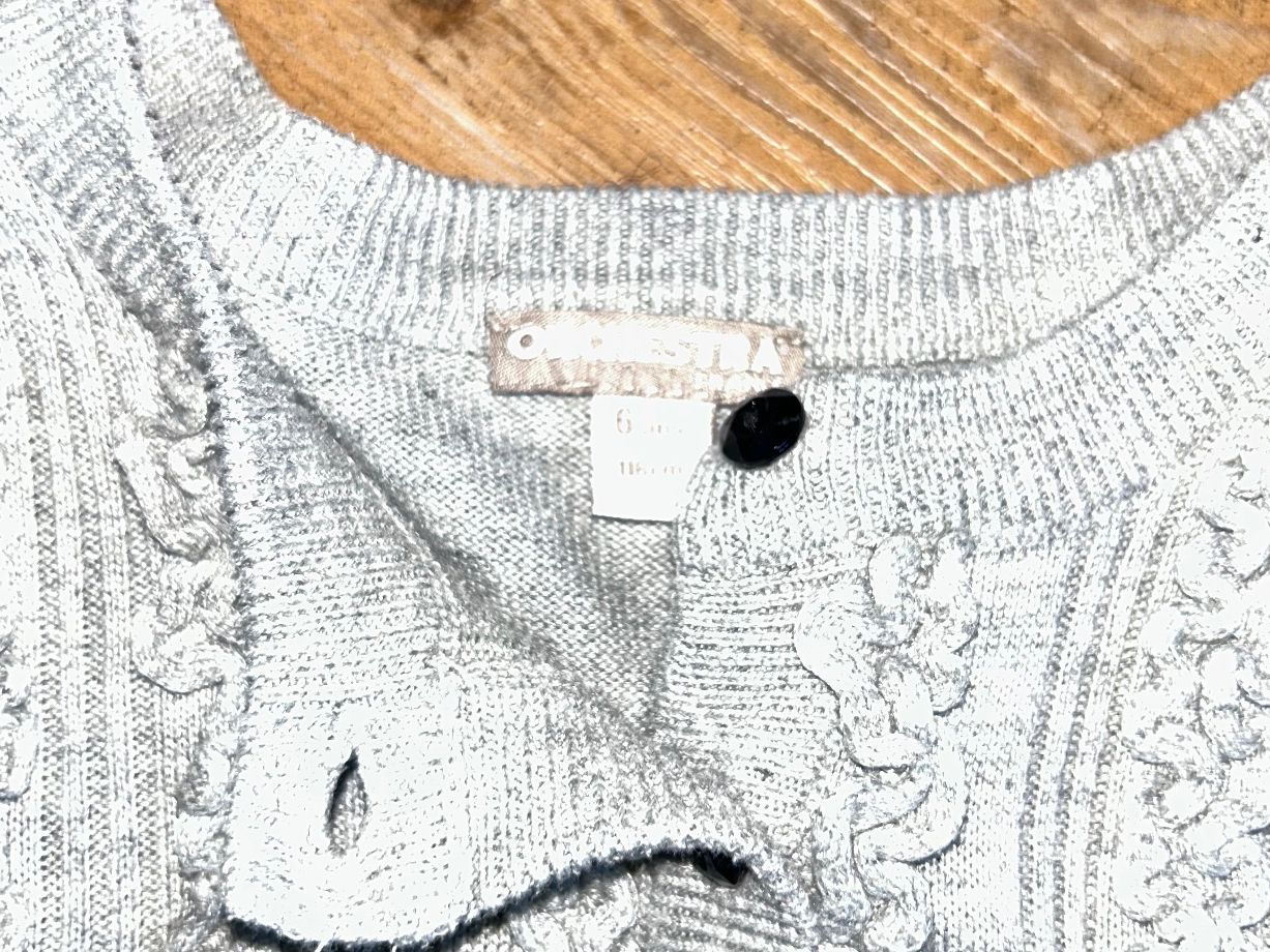 Maglioni & Felpe: Graue Strickjacke Orchestra 110/116 – Usato da Safenwil venduto da 2hand_aber_wertvoll 1