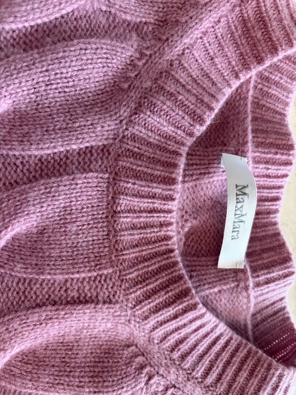 Max Mara Pullover & Sweatshirts: Max Mara Zopfstrick Pullover Mauve Kaschmir – Gebraucht aus Kreuzlingen von Jea_luxe 1