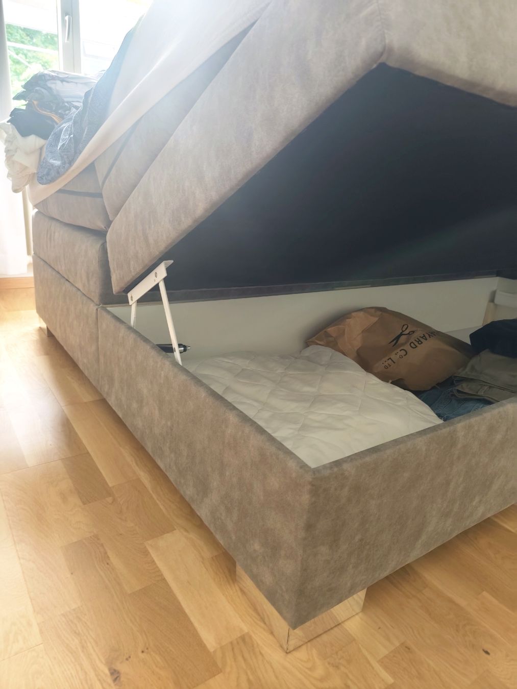Letti: Premium Boxspring-Bett 180x200 cm inkl. Eazzzy-Topper – Usato da Schlieren venduto da Wizza 5