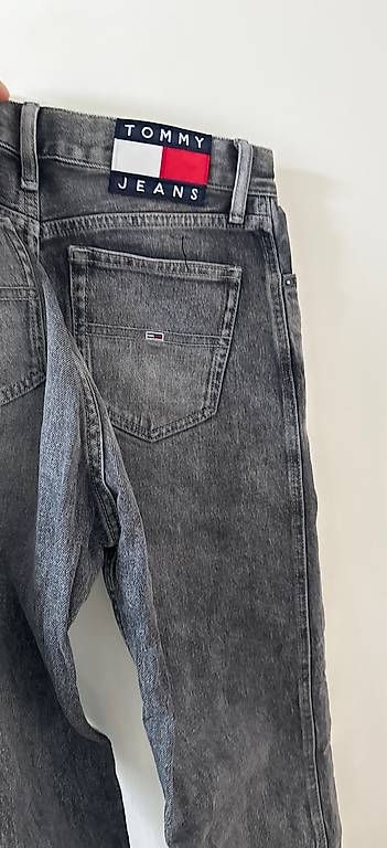 Jeans: Tommy Jeans  – D'occasion à Bolligen par arg_v256
