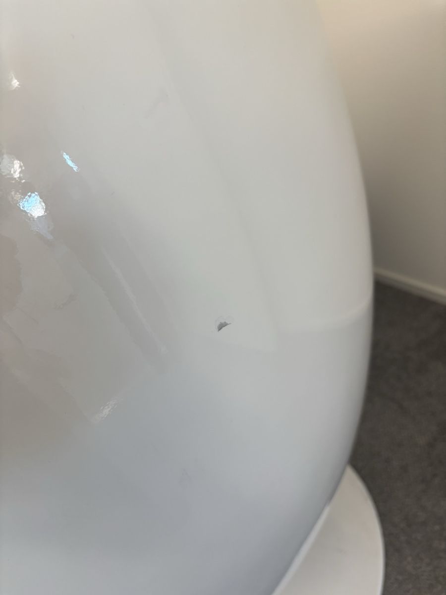 Sessel: Egg Chair mit Tisch – Gebraucht aus Zürich von jjjb21777 7