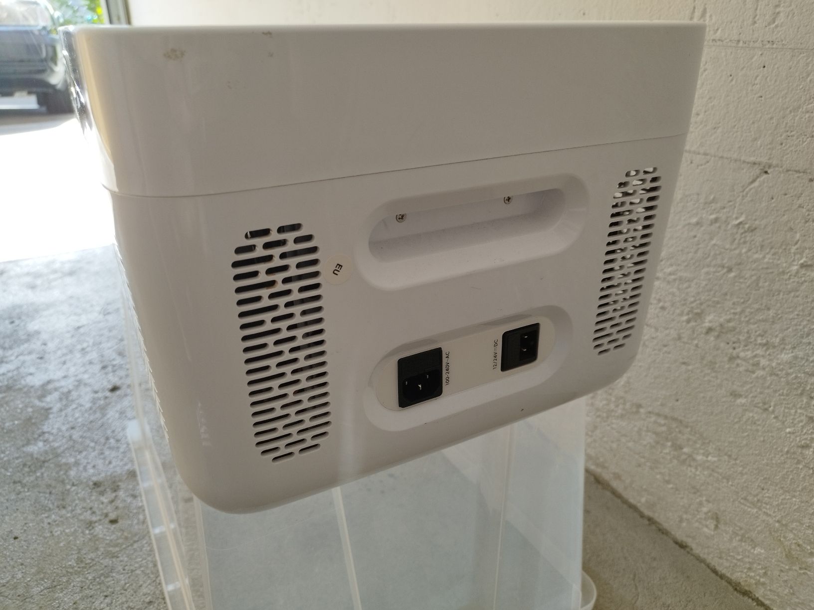 Mobicool Kühlschränke & Kühlen: Mobicool Kühlbox weiss gebraucht – Gebraucht aus Frauenfeld von mik_8hw7 4