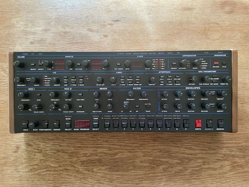 Sequential OB-6 (Oberheim) Desktop polyphon analog Synth | Kaufen auf ...