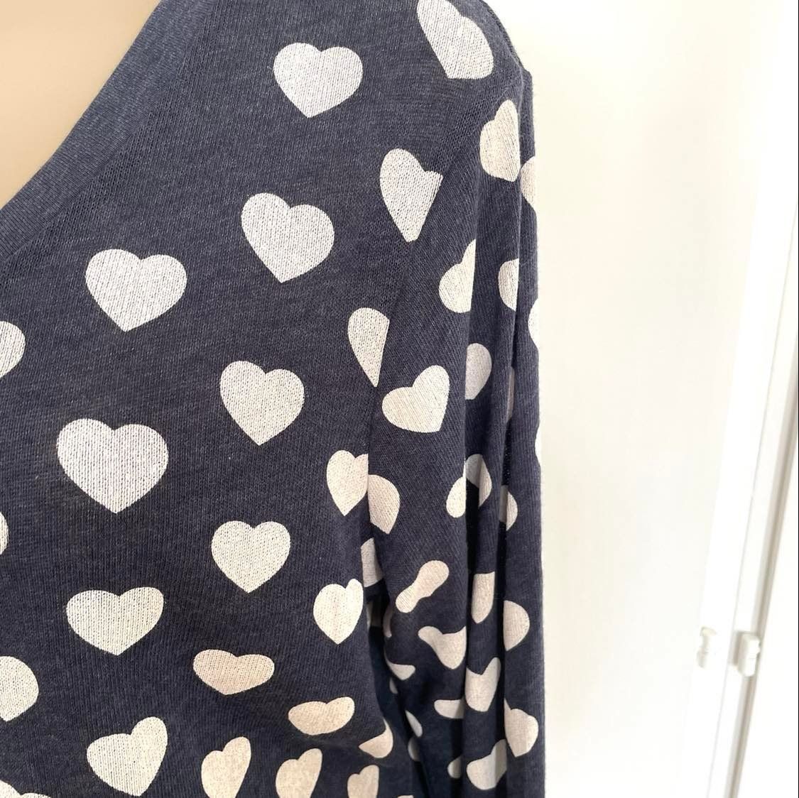 Maglioni & Felpe: WILDFOX Pull Bleu - Taille S - NEUF AVEC ETIQUETTE – Nuovo e nell'imballaggio originale da Vevey venduto da secondlifevevey 1