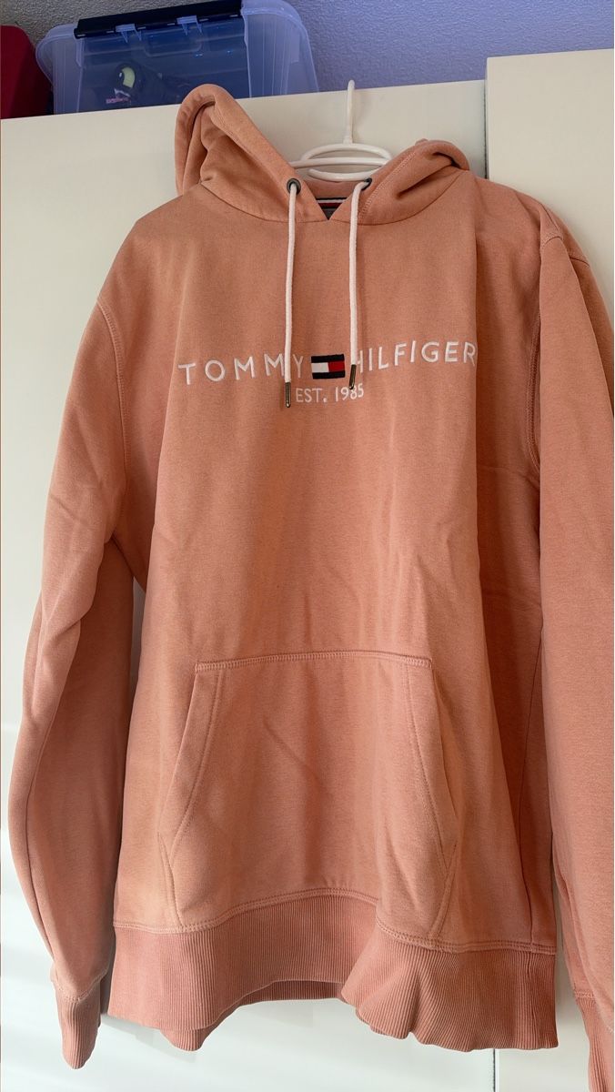 Pullover & Sweatshirts: Tommy Hilfiger Kapuzenpullover Lachs  – Gebraucht aus Winterthur von Goprosandro1