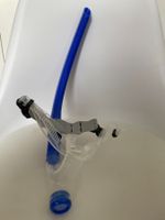 Tuba frontal bleu